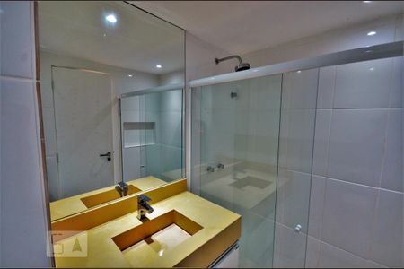 Apartamento para alugar com 76m², 2 quartos e 1 vagaBanheiro Social