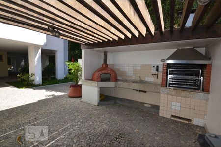 Apartamento para alugar com 76m², 2 quartos e 1 vagaÁrea comum - Churrasqueira