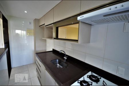 Apartamento para alugar com 76m², 2 quartos e 1 vagaCozinha - Armários
