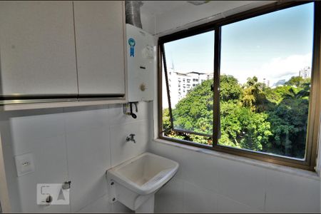 Apartamento para alugar com 76m², 2 quartos e 1 vagaÁrea de Serviço