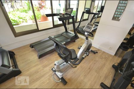 Apartamento para alugar com 76m², 2 quartos e 1 vagaÁrea comum - Academia