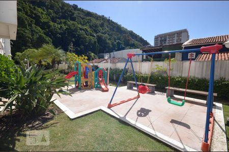 Apartamento para alugar com 76m², 2 quartos e 1 vagaÁrea Comum - Playground
