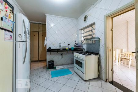 Casa à venda com 422m², 5 quartos e 3 vagas1o. Andar - Cozinha