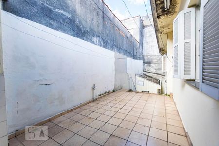 Casa à venda com 422m², 5 quartos e 3 vagasFundos