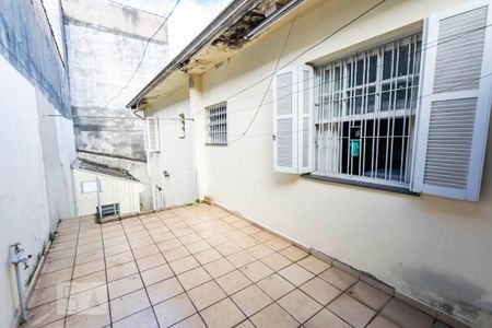Casa à venda com 422m², 5 quartos e 3 vagasFundos