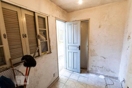 Casa à venda com 422m², 5 quartos e 3 vagasFundos - Quarto de serviço