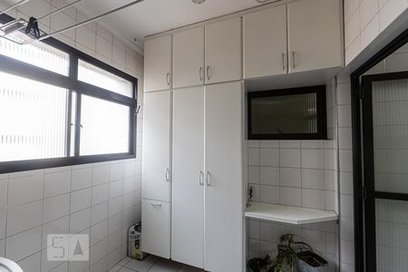 Apartamento à venda com 90m², 3 quartos e 1 vagaÁrea de Serviço