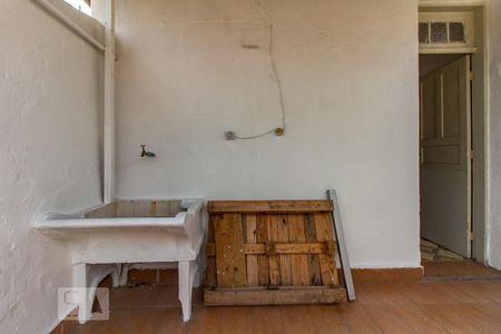 Casa para alugar com 75m², 2 quartos e sem vagaLavanderia