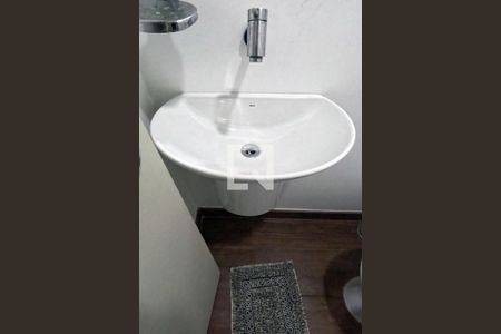 Lavabo de apartamento para alugar com 1 quarto, 73m² em José Menino, Santos