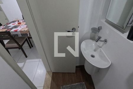 Lavabo de apartamento para alugar com 1 quarto, 73m² em José Menino, Santos