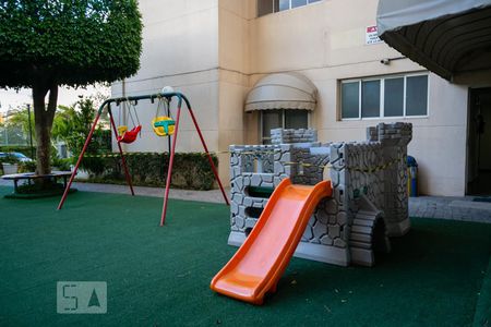 Apartamento à venda com 140m², 3 quartos e 2 vagasÁrea Comum - Playground