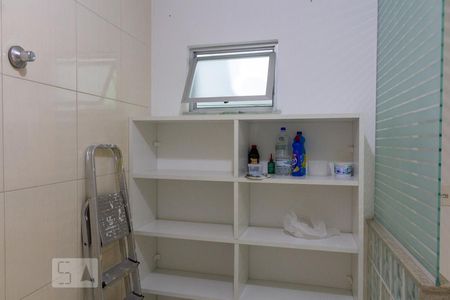 Casa à venda com 160m², 3 quartos e sem vaga Casa à venda com 160m², 3 quartos e sem vagaCozinha e Área de Serviço