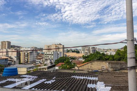 Casa à venda com 160m², 3 quartos e sem vaga Casa à venda com 160m², 3 quartos e sem vagaTerraço