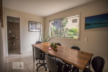 Studio para alugar com 27m², 1 quarto e sem vaga Studio para alugar com 27m², 1 quarto e sem vagaÁrea comum - Sala de Reunião