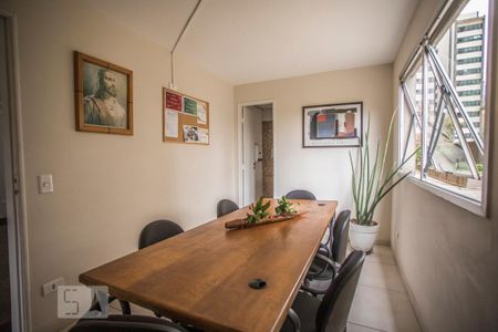 Studio para alugar com 27m², 1 quarto e sem vaga Studio para alugar com 27m², 1 quarto e sem vagaÁrea comum - Sala de Reunião
