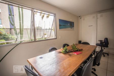 Studio para alugar com 27m², 1 quarto e sem vaga Studio para alugar com 27m², 1 quarto e sem vagaÁrea comum - Sala de Reunião