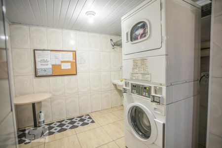 Studio para alugar com 27m², 1 quarto e sem vaga Studio para alugar com 27m², 1 quarto e sem vagaÁrea comum - Lavanderia compartilhada