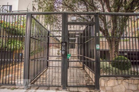Studio para alugar com 27m², 1 quarto e sem vaga Studio para alugar com 27m², 1 quarto e sem vagaFachada