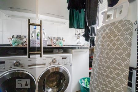 Apartamento à venda com 92m², 2 quartos e 2 vagas Apartamento à venda com 92m², 2 quartos e 2 vagasÁrea de Serviço