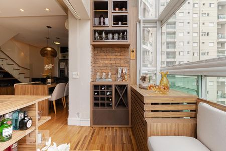 Apartamento à venda com 92m², 2 quartos e 2 vagas Apartamento à venda com 92m², 2 quartos e 2 vagasSala