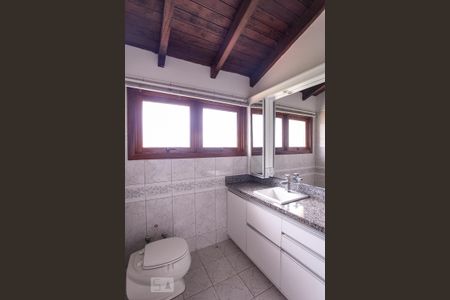 Casa de condomínio à venda com 252m², 3 quartos e 2 vagasBanheiro da Suíte