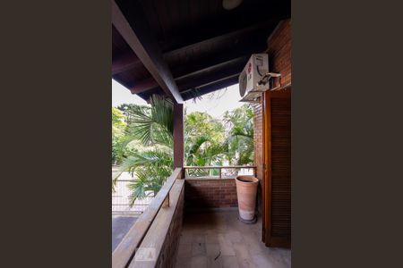 Casa de condomínio à venda com 252m², 3 quartos e 2 vagasSacada Quarto