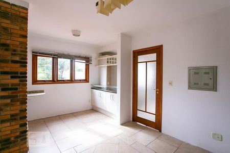 Casa de condomínio à venda com 252m², 3 quartos e 2 vagasChurrasqueira