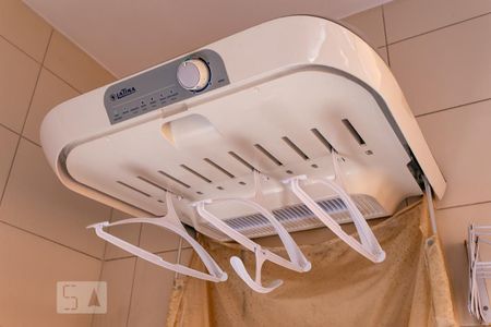 Casa de condomínio à venda com 252m², 3 quartos e 2 vagasDetalhe