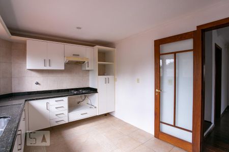 Casa de condomínio à venda com 252m², 3 quartos e 2 vagasCozinha