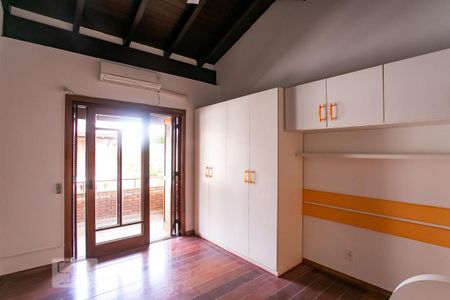 Casa de condomínio à venda com 252m², 3 quartos e 2 vagasQuarto 1