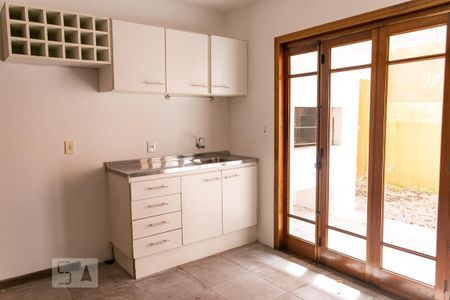 Casa de condomínio à venda com 252m², 3 quartos e 2 vagasDetalhe