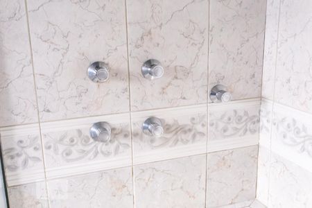 Casa de condomínio à venda com 252m², 3 quartos e 2 vagasDetalhe