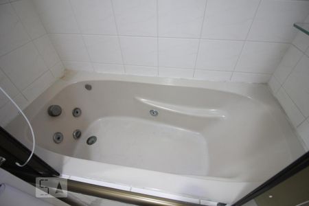 Apartamento para alugar com 70m², 1 quarto e 2 vagasBanheira