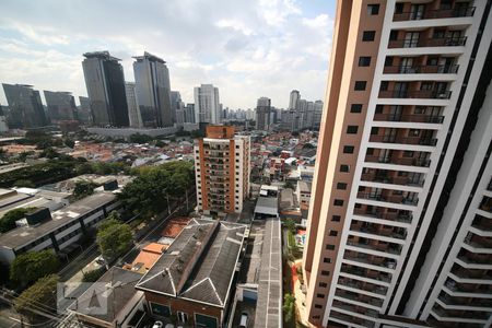 Vista 2 de apartamento para alugar com 1 quarto, 54m² em Chácara Santo Antônio (zona Sul), São Paulo