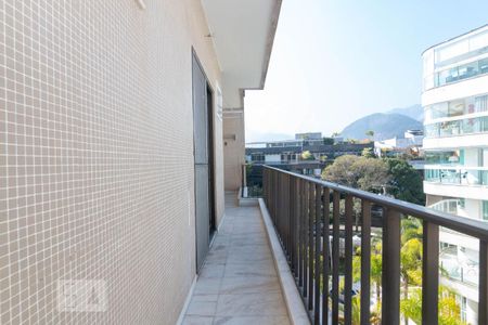 Apartamento para alugar com 270m², 3 quartos e 2 vagas Apartamento para alugar com 270m², 3 quartos e 2 vagasVaranda 2