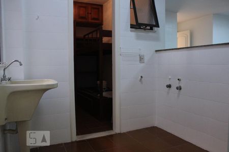 Apartamento para alugar com 270m², 3 quartos e 2 vagas Apartamento para alugar com 270m², 3 quartos e 2 vagasArea de Serviço