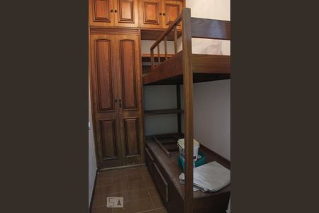 Apartamento para alugar com 270m², 3 quartos e 2 vagas Apartamento para alugar com 270m², 3 quartos e 2 vagasQuarto de Serviço