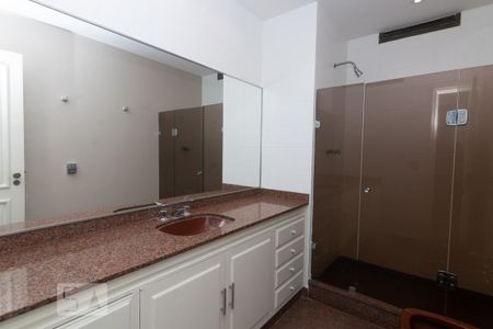 Apartamento para alugar com 270m², 3 quartos e 2 vagas Apartamento para alugar com 270m², 3 quartos e 2 vagasSuíte 2