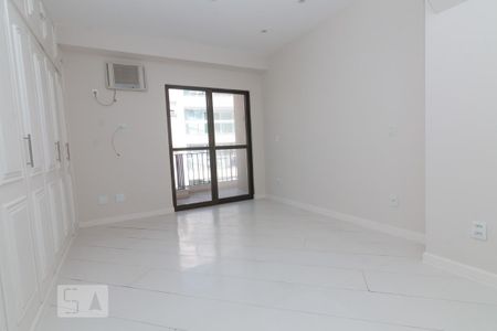Apartamento para alugar com 270m², 3 quartos e 2 vagas Apartamento para alugar com 270m², 3 quartos e 2 vagasSuíte 2