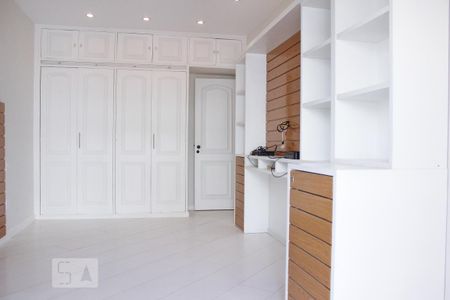 Apartamento para alugar com 270m², 3 quartos e 2 vagas Apartamento para alugar com 270m², 3 quartos e 2 vagasSuite 1