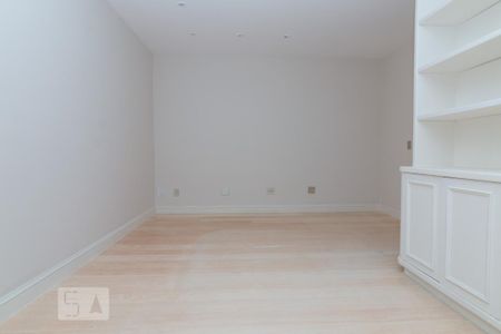 Apartamento para alugar com 270m², 3 quartos e 2 vagas Apartamento para alugar com 270m², 3 quartos e 2 vagasSala de TV