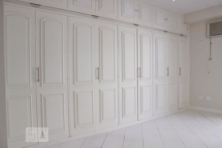 Apartamento para alugar com 270m², 3 quartos e 2 vagas Apartamento para alugar com 270m², 3 quartos e 2 vagasSuite 2