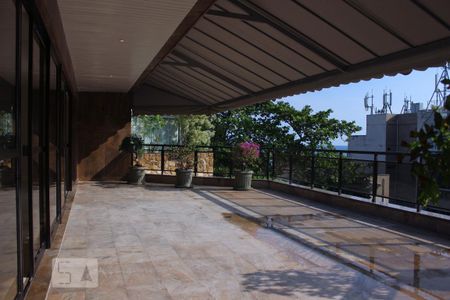 Apartamento para alugar com 270m², 3 quartos e 2 vagas Apartamento para alugar com 270m², 3 quartos e 2 vagasQuintal