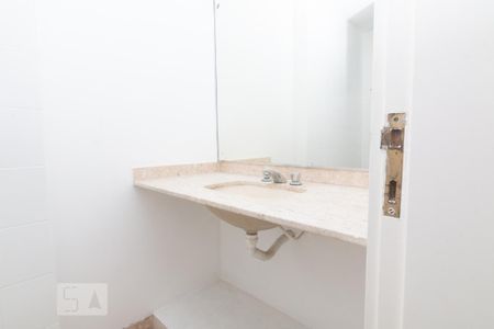Apartamento para alugar com 270m², 3 quartos e 2 vagas Apartamento para alugar com 270m², 3 quartos e 2 vagasLavabo