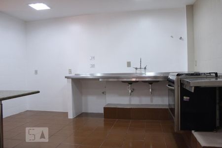 Apartamento para alugar com 270m², 3 quartos e 2 vagas Apartamento para alugar com 270m², 3 quartos e 2 vagasCozinha