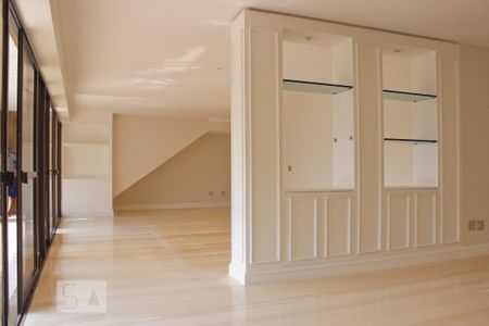 Sala de apartamento para alugar com 3 quartos, 270m² em Barra da Tijuca, Rio de Janeiro