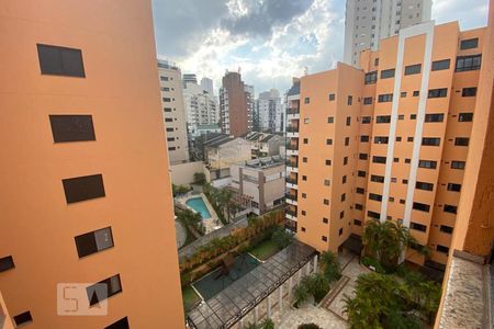 Apartamento à venda com 210m², 4 quartos e 3 vagas Apartamento à venda com 210m², 4 quartos e 3 vagasVista da Suíte 2