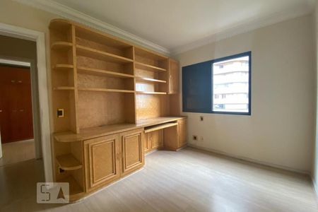 Apartamento à venda com 210m², 4 quartos e 3 vagas Apartamento à venda com 210m², 4 quartos e 3 vagasQuarto 4