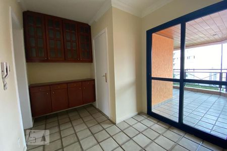 Apartamento à venda com 210m², 4 quartos e 3 vagas Apartamento à venda com 210m², 4 quartos e 3 vagasCopa