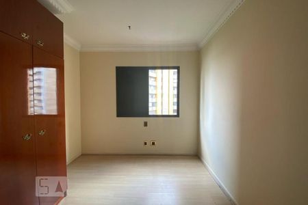 Apartamento à venda com 210m², 4 quartos e 3 vagas Apartamento à venda com 210m², 4 quartos e 3 vagasQuarto 3